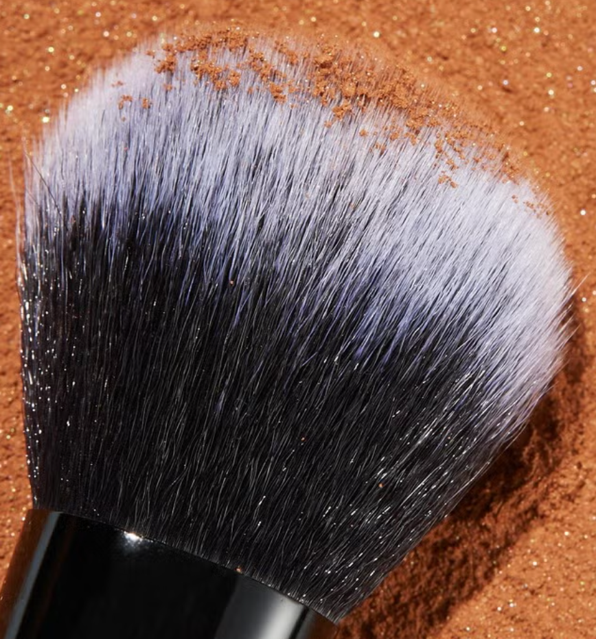 e.l.f - Flawless Face Brush