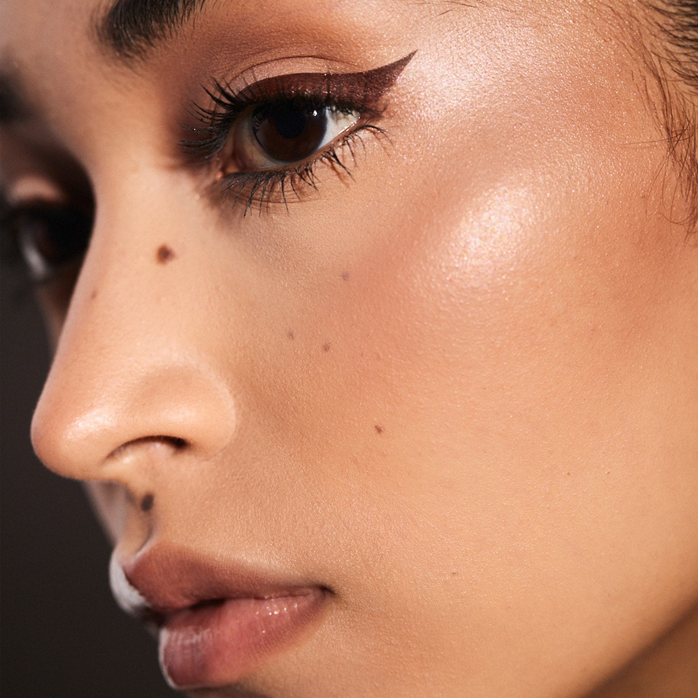 Fenty Beauty - Flyliner Longwear Liquid Eyeliner | 0.55 mL