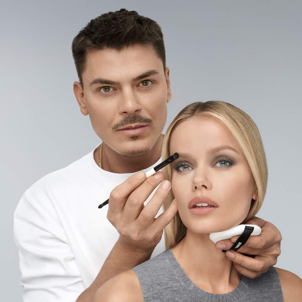 MAKEUP BY MARIO - E6 Dual-Ended Eyeshadow Brush