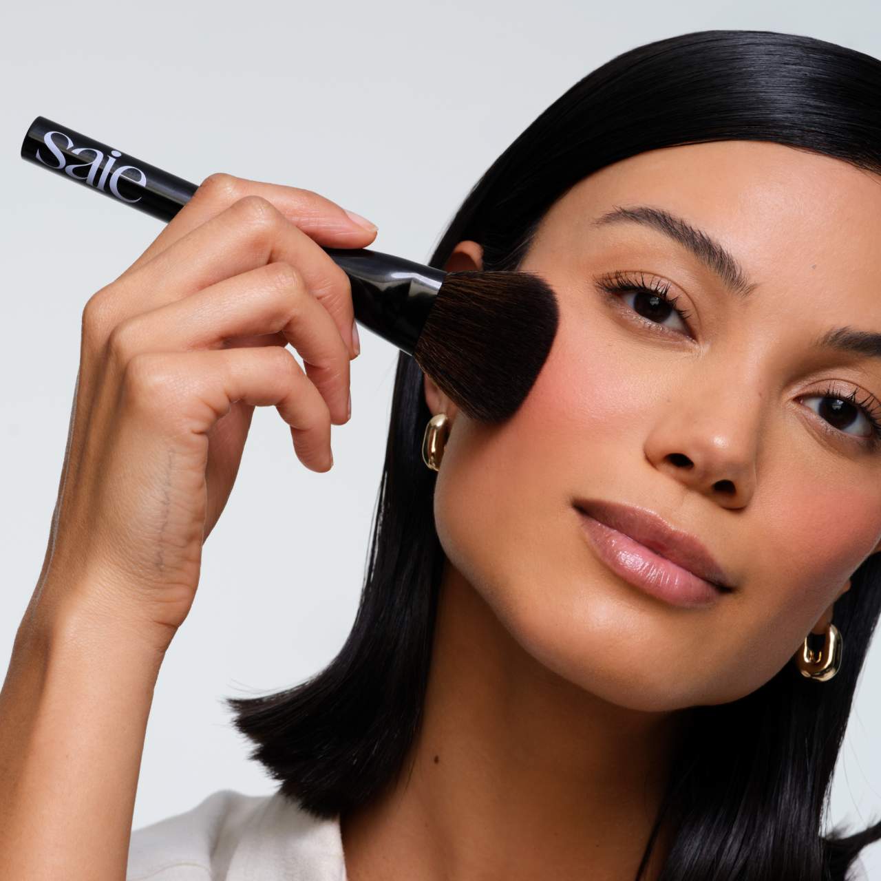 Saie - THE POWDER BLUSH BRUSH