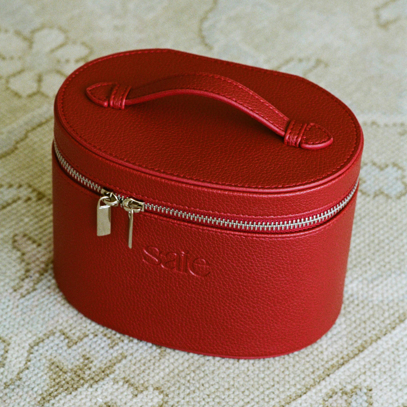 Saie - The Mini Vanity Case | Burgundy