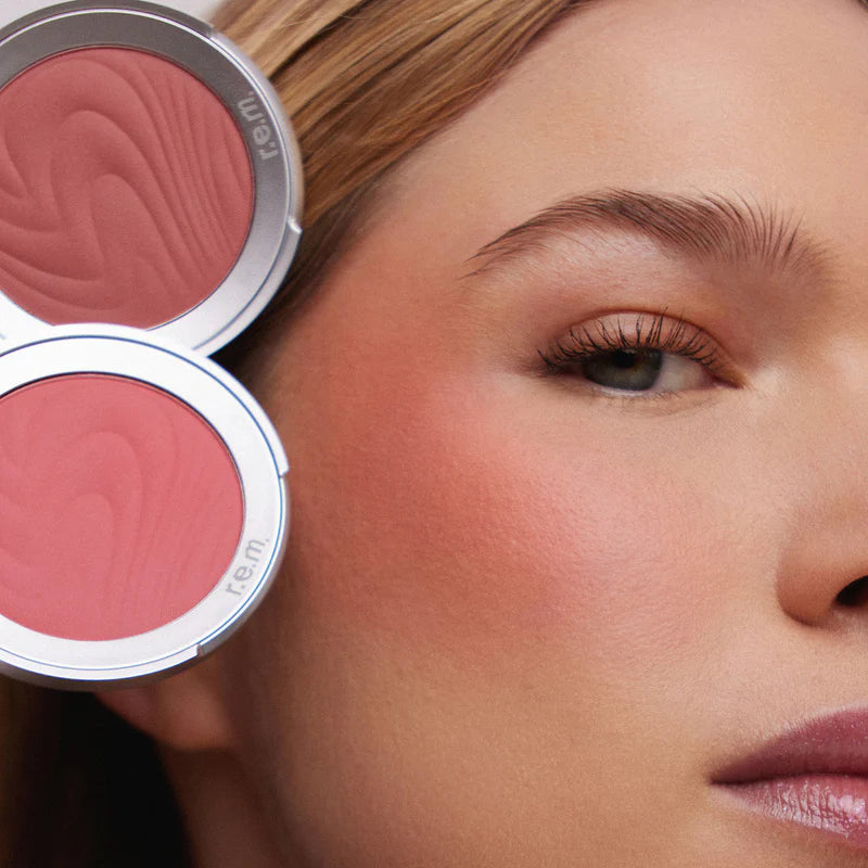 r.e.m. Beauty - hypernova satin matte blush