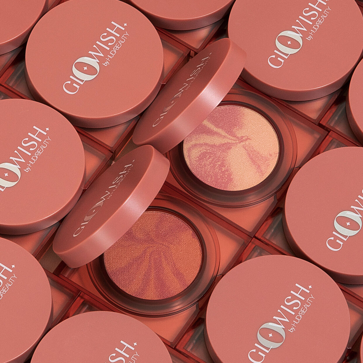 HUDA BEAUTY - GloWish Cheeky Vegan Blush Powder | 2.5 g