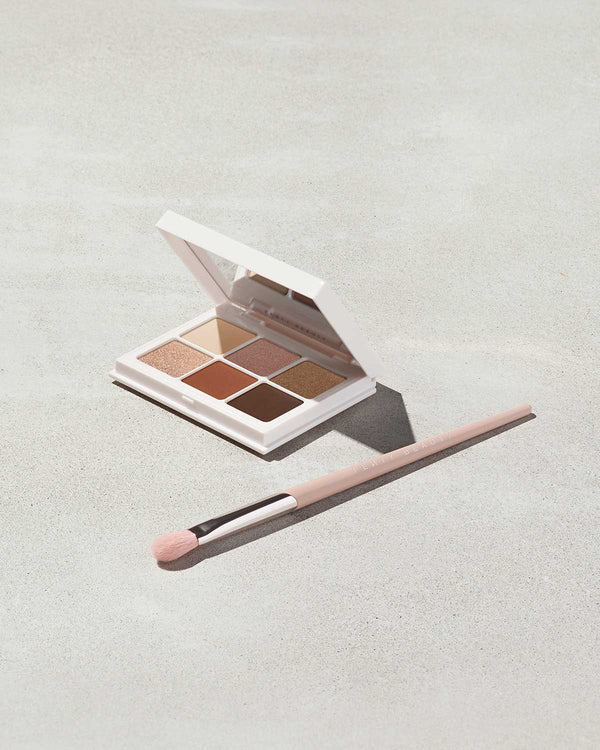 Fenty Beauty - Plush Eyeshadow Brush 240