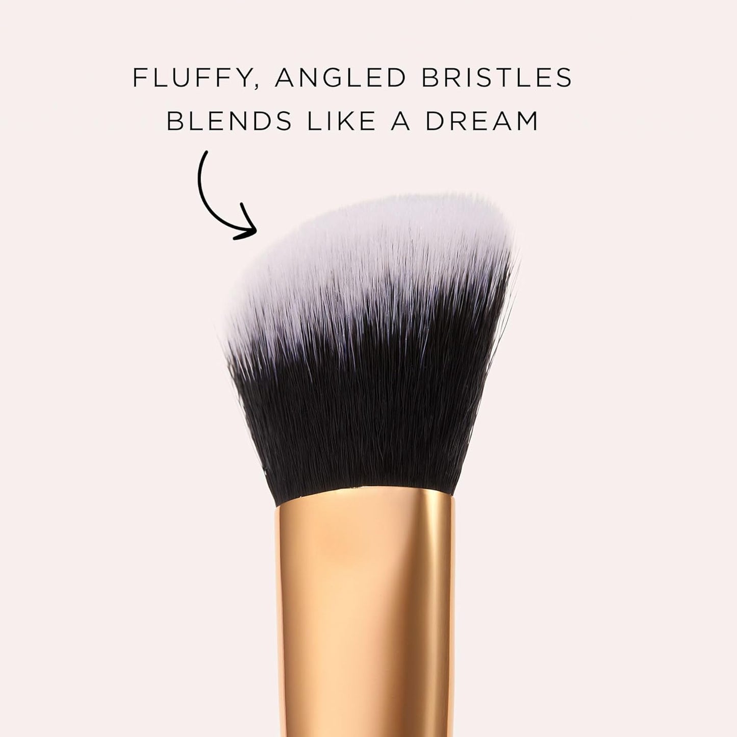 tarte - Angled Seamless Finish Concealer Paw Brush