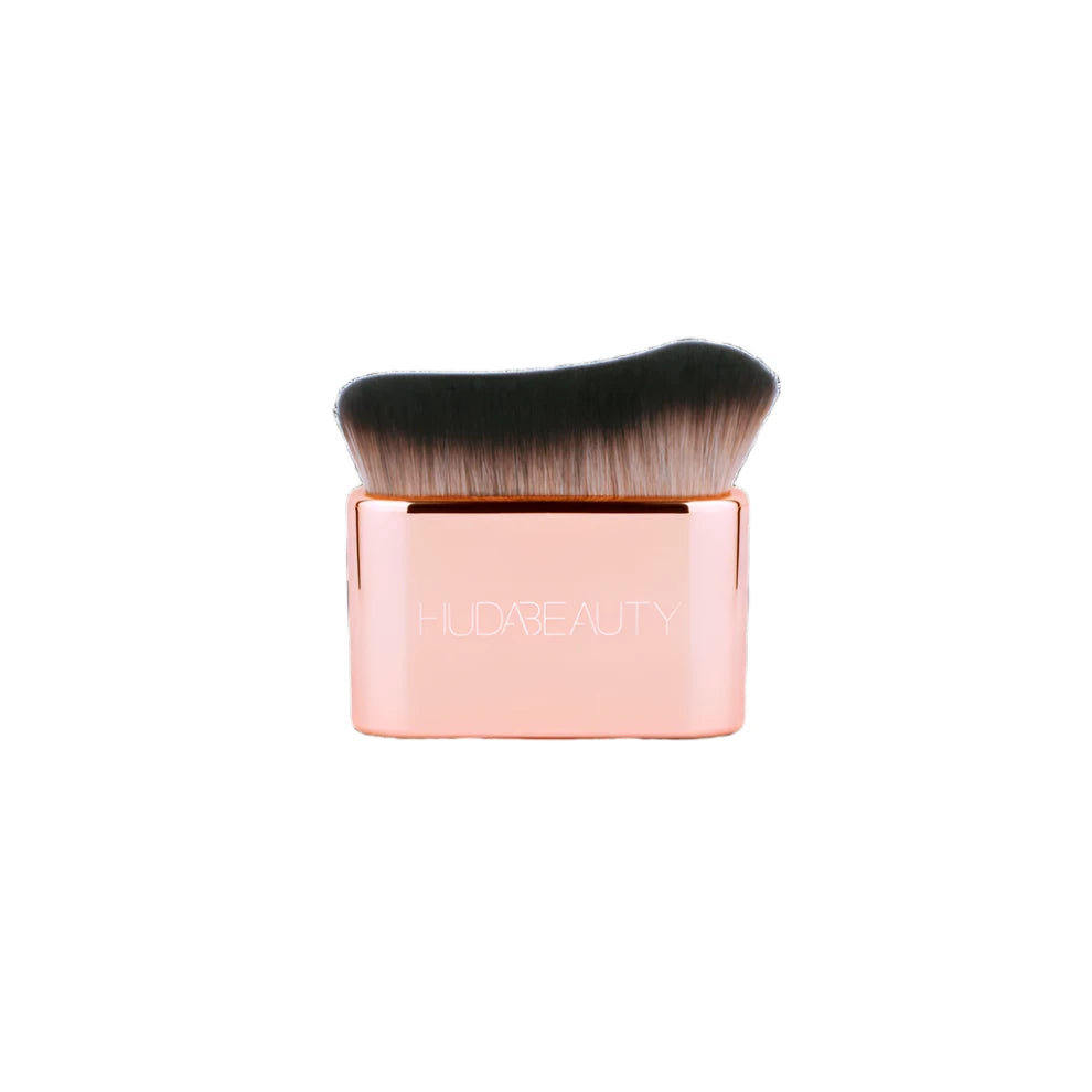 Huda Beauty - Body Blur & Glow Brush