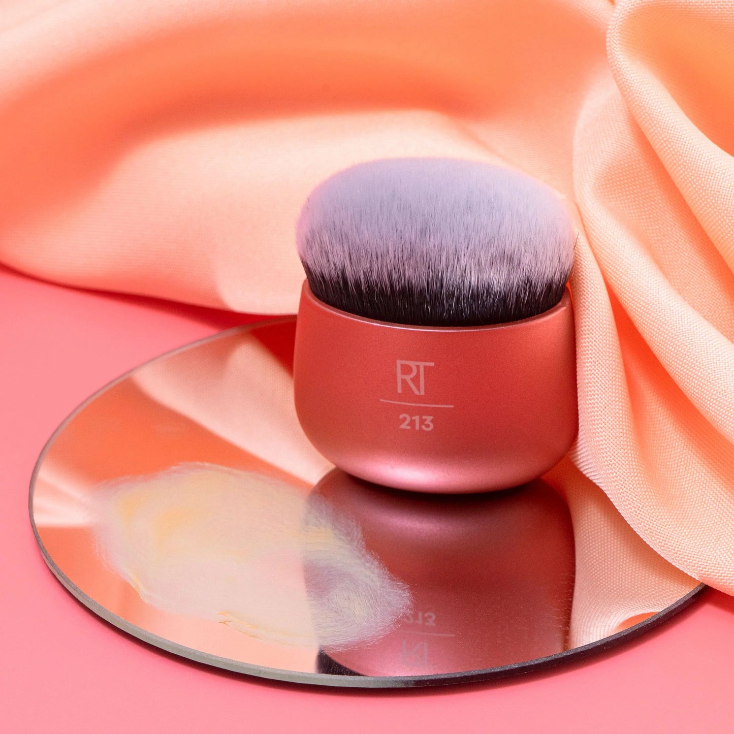 Real Techniques - Foundation Blender Brush