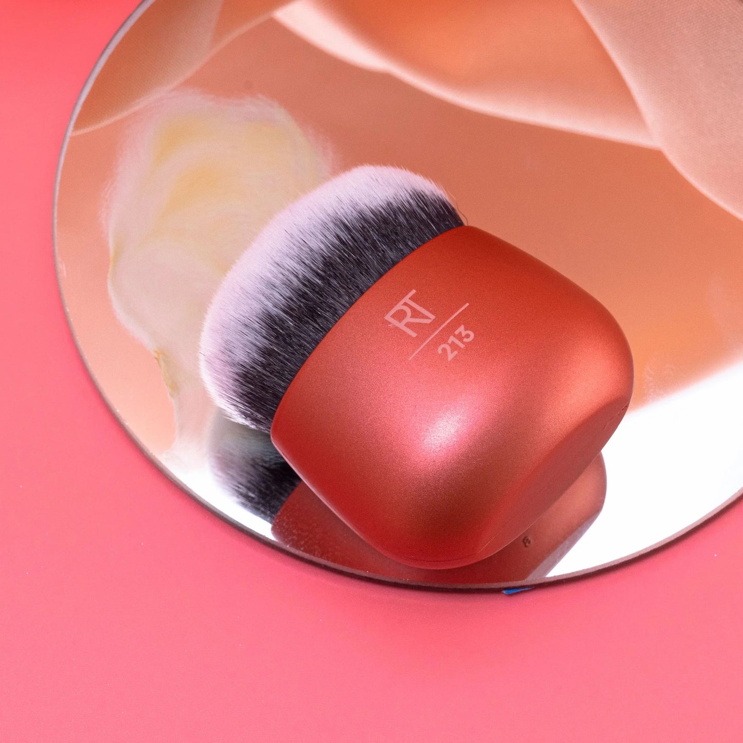 Real Techniques - Foundation Blender Brush