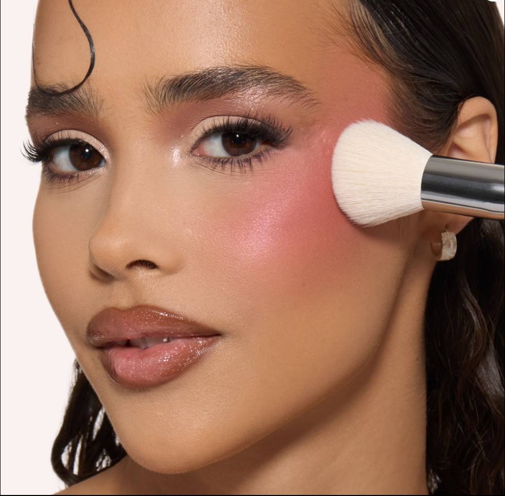 Huda Beauty - Diffusing Cheek Brush