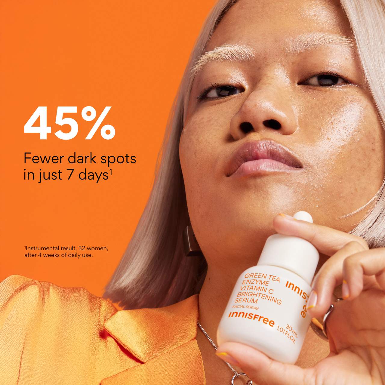 INNISFREE - GREEN TEA ENZYME VITAMIN C BRIGHTENING SERUM