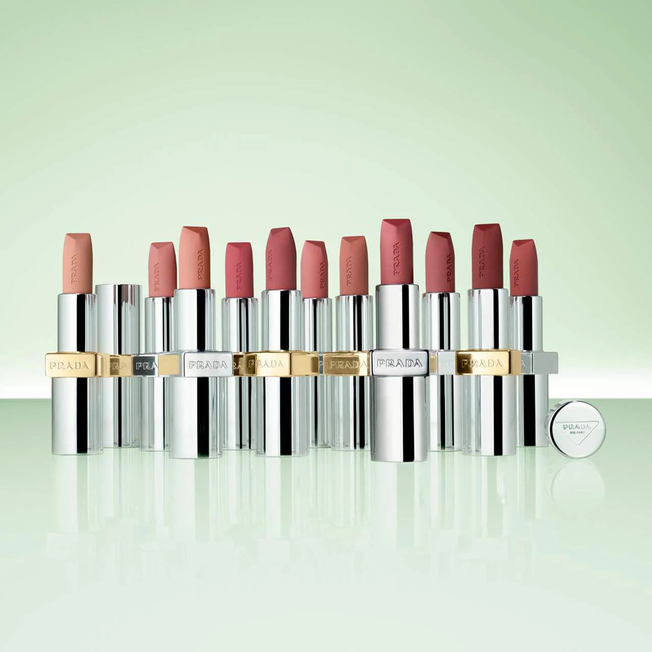 PRADA - Prada Monochrome Soft Matte Blur Lipstick