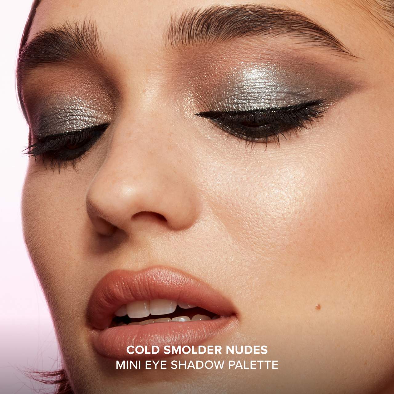 Too Faced - Mini Born This Way Complexion-Inspired Eyeshadow Palette | Cold Smolder Nudes