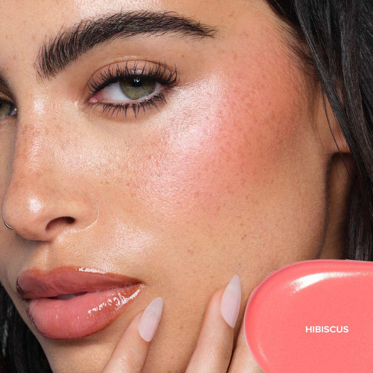 Anastasia Beverly Hills - Blurring Serum Liquid Blush