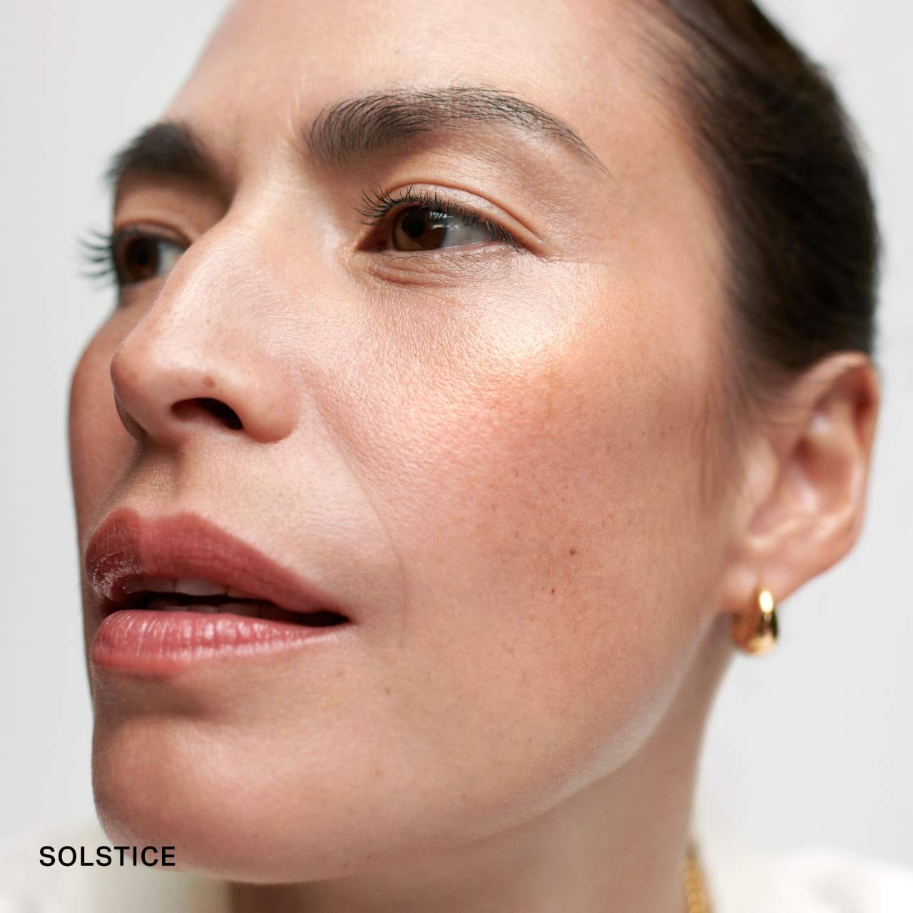 MERIT - Day Glow Dewy Highlighting Balm
