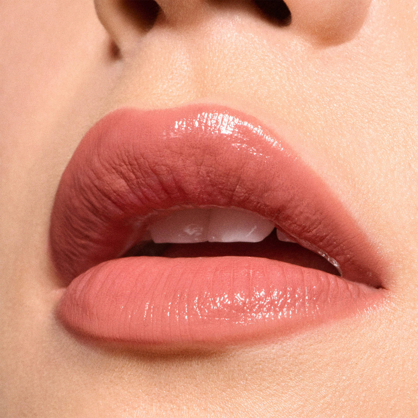 MAC Cosmetics - Totally Teddy Lip Kit With The Iconic Teddy Nude Lipsticks