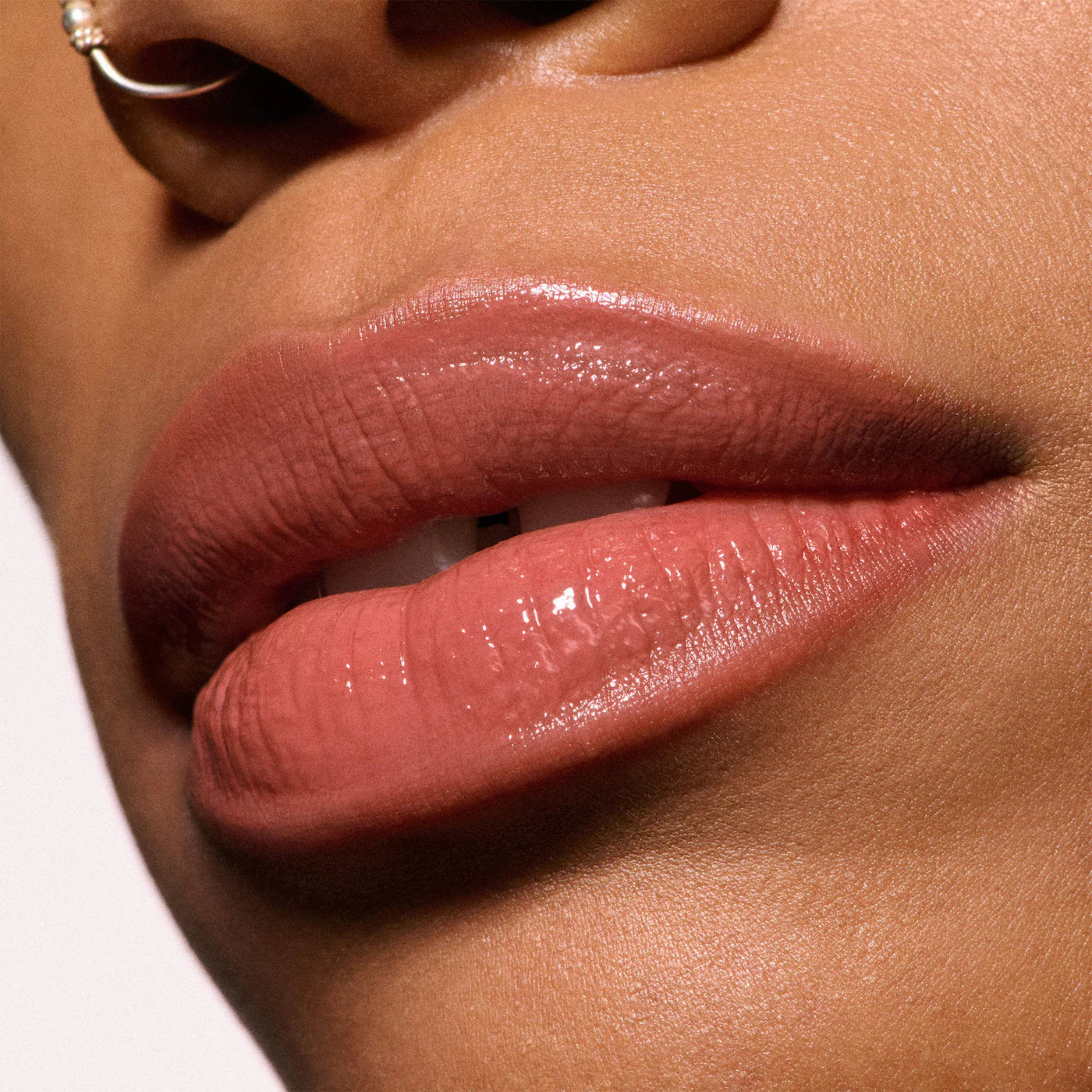 MAC Cosmetics - Totally Teddy Lip Kit With The Iconic Teddy Nude Lipsticks