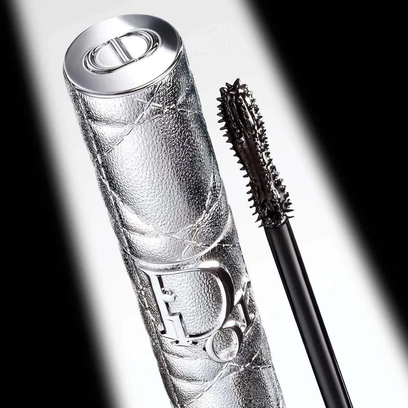 DIOR - Diorshow Overvolume Extreme Volume Waterproof Mascara