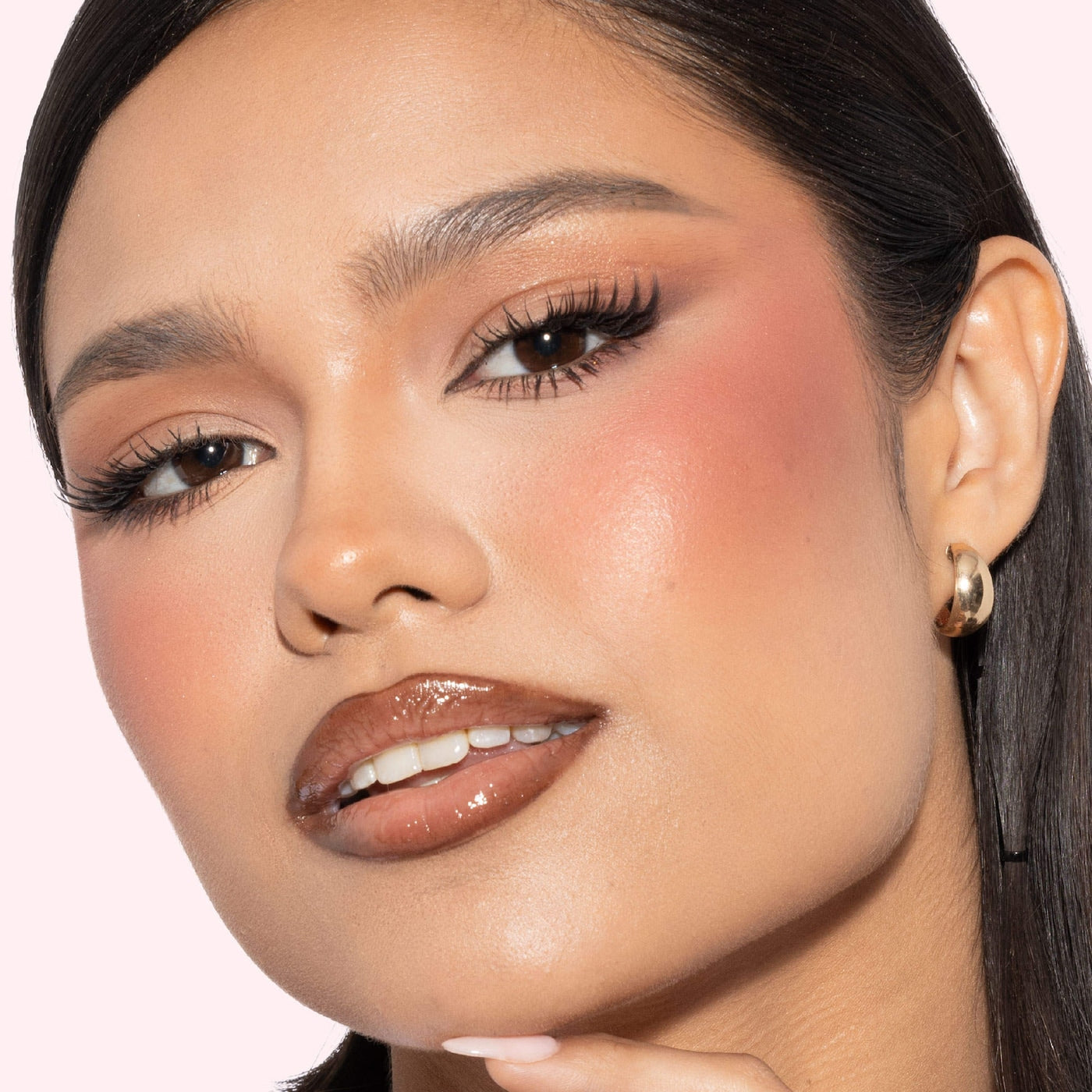 HUDA BEAUTY - Blush Filter Blurring Blushlighters Palette
