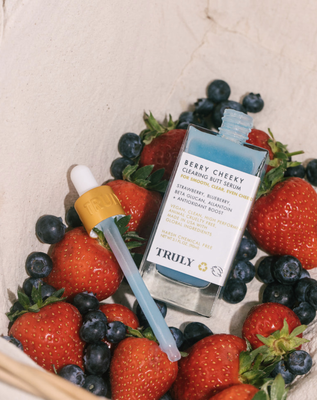 TRULY - Berry Cheeky Clearing Butt Serum | 90 mL